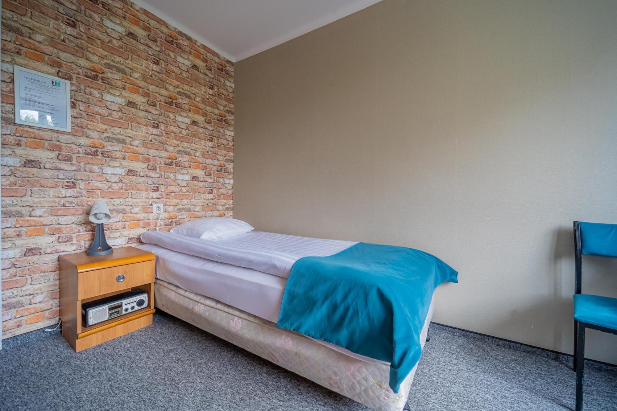Hotel Mazowiecki Lodz Bagian luar foto