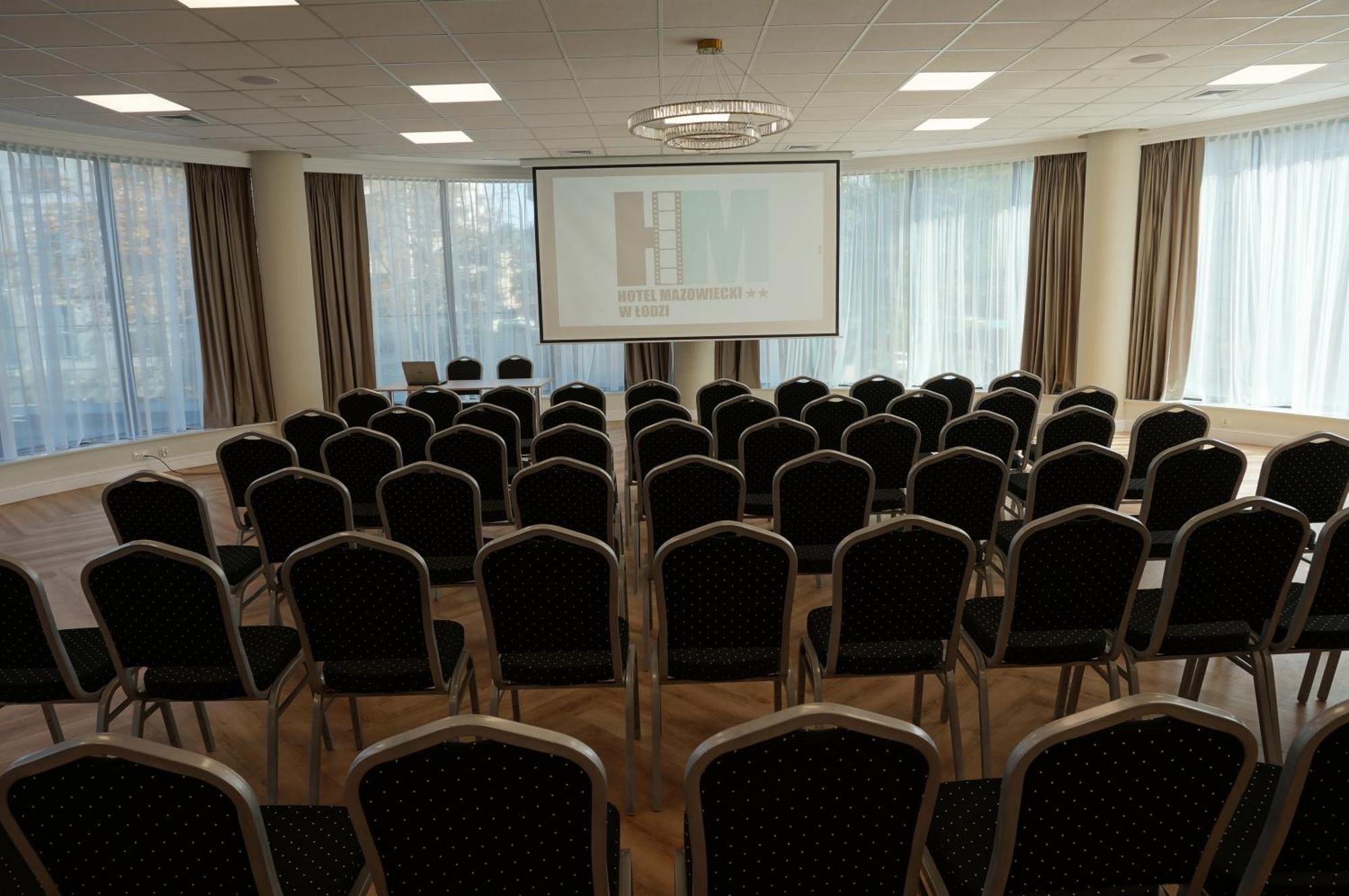 Hotel Mazowiecki Lodz Bagian luar foto